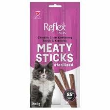 Reflex Plus Meaty Sticks Tavuklu ve Kızılcıklı Kısırlaştırılmış Kedi Ödül Çubuğu  3x5 gr